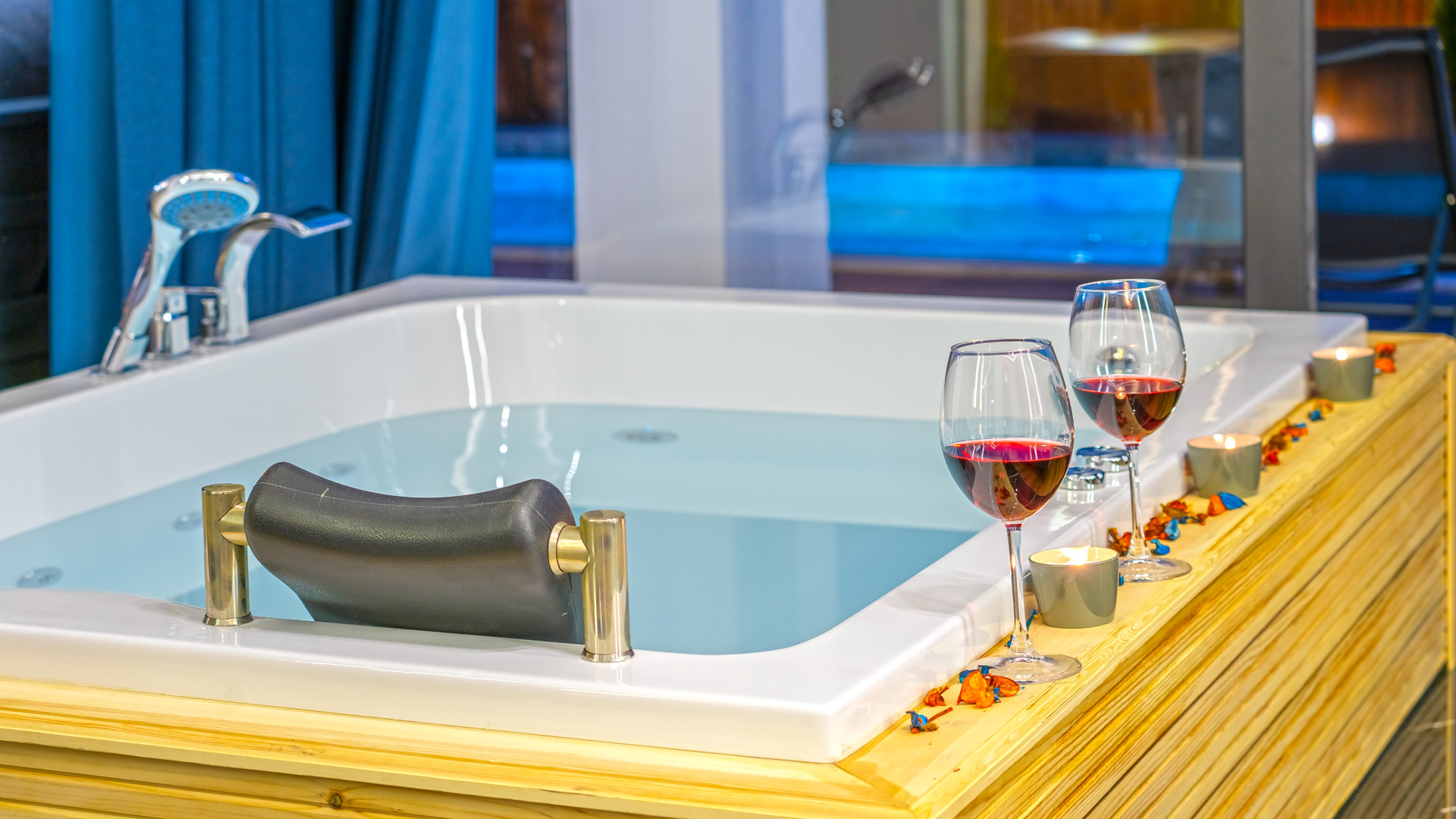 Villa Maldives - Villa Maldives – Hakkında