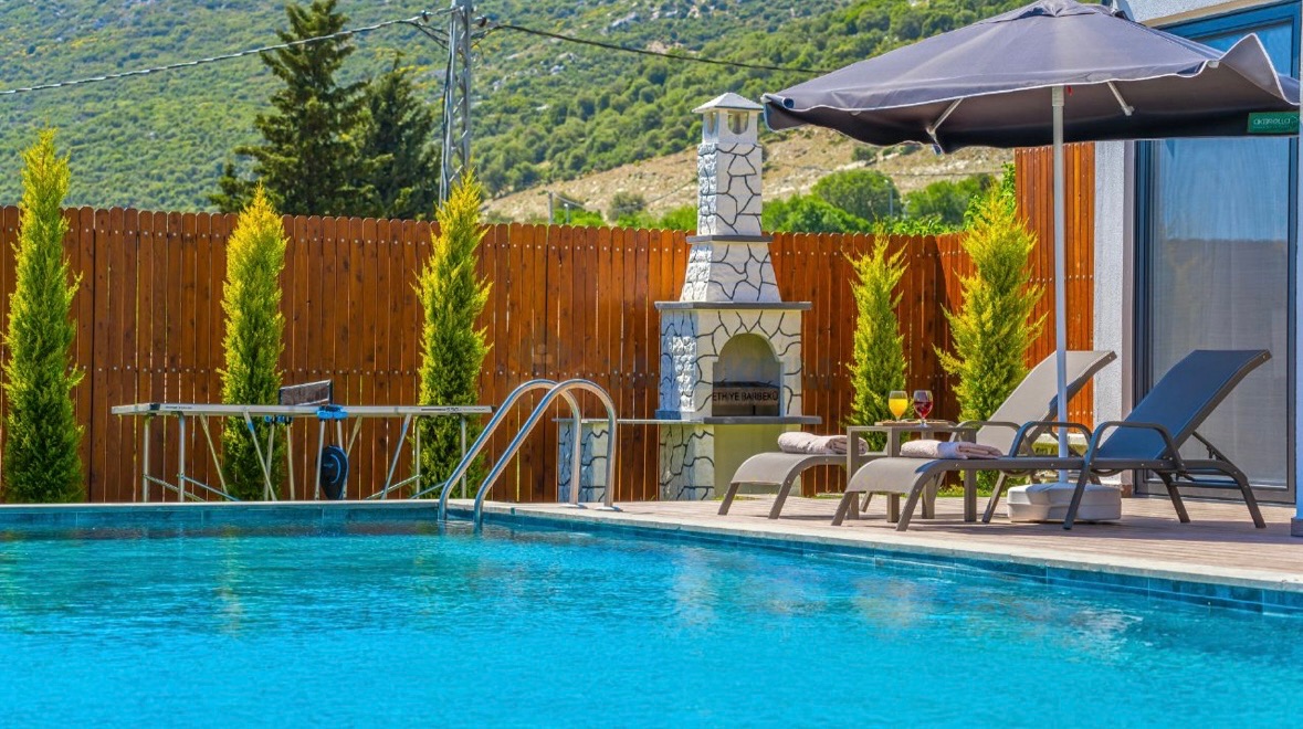 Villa Phuket - Doğayla iç içe, konforlu ve özgür bir tatilin en güzel adresi.